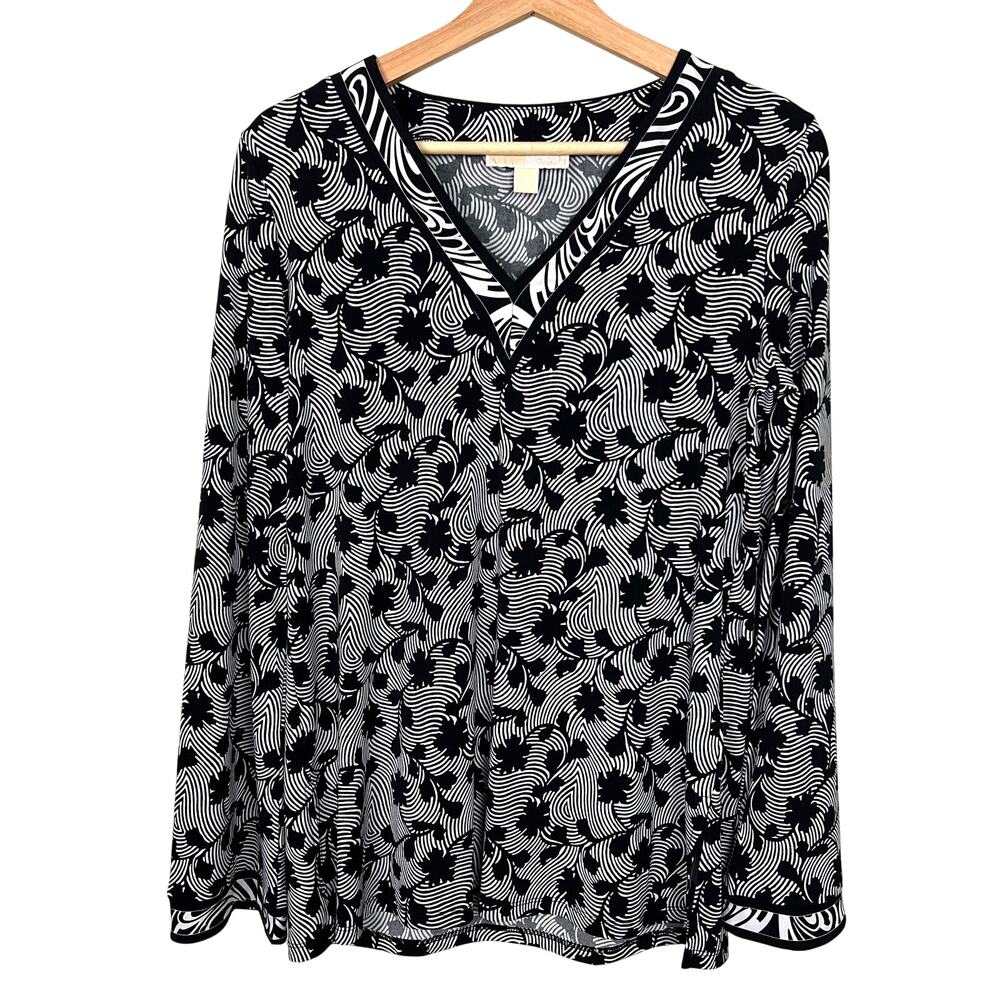 Michael Kors Medium Black and White Floral Print V-Neck Long Sleeve Blouse